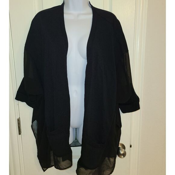 wynne layers Tops - Wynne Layers Black Cardigan